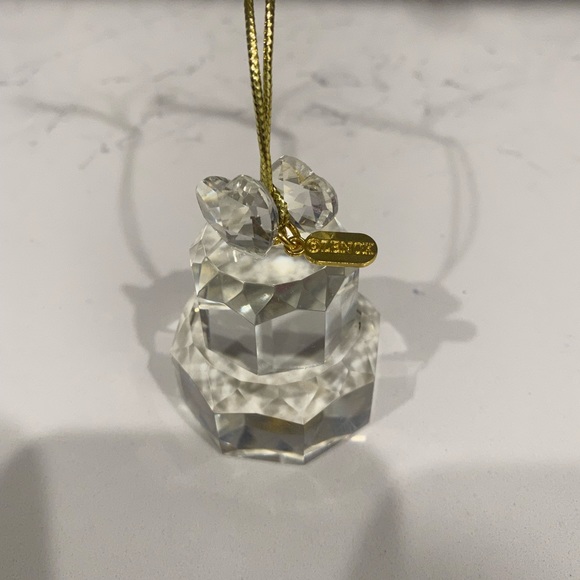 Lenox Annual 2016 Our 1st Christmas Together Cake Ornament Tree - Picture 4 of 4